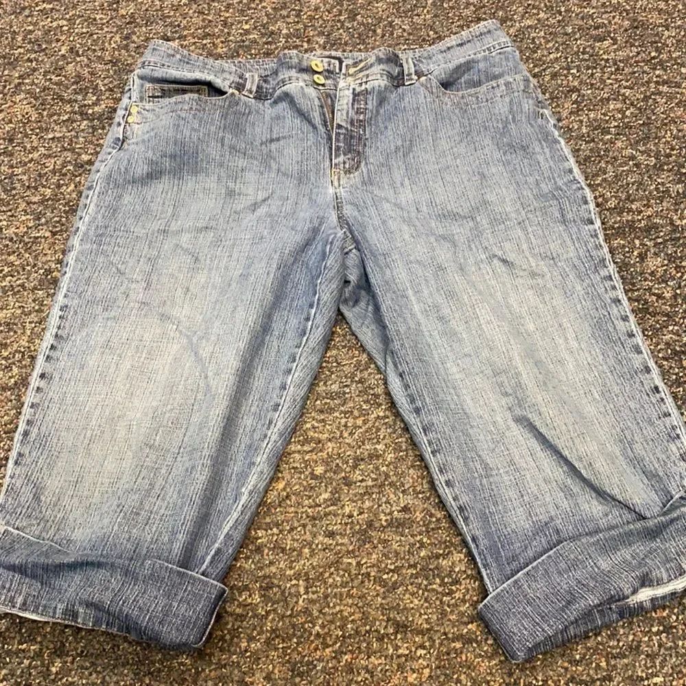 Sonoma Denim Capris sz. 14